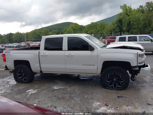 45778151 :رقم المزاد ، 3GCUKREC3JG235900 vin ، 2018 Chevrolet Silverado 1500 2lt مزاد بيع
