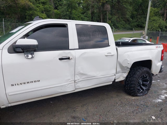 45778151 :رقم المزاد ، 3GCUKREC3JG235900 vin ، 2018 Chevrolet Silverado 1500 2lt مزاد بيع