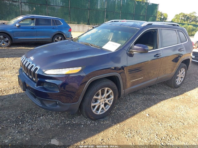 45778191 :رقم المزاد ، 1C4PJMCS2FW686399 vin ، 2015 Jeep Cherokee Latitude مزاد بيع