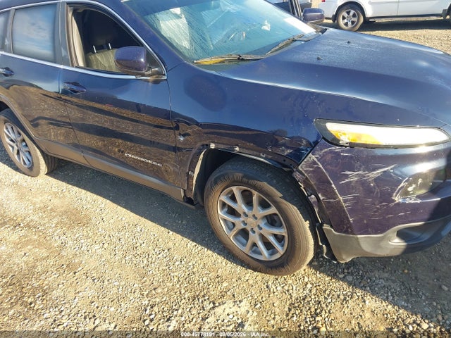 45778191 :رقم المزاد ، 1C4PJMCS2FW686399 vin ، 2015 Jeep Cherokee Latitude مزاد بيع