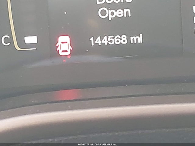 45778191 :رقم المزاد ، 1C4PJMCS2FW686399 vin ، 2015 Jeep Cherokee Latitude مزاد بيع