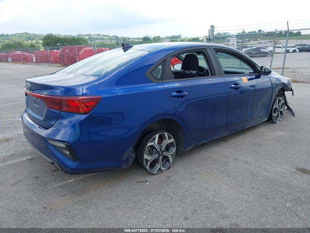 2021 Kia Forte Lxs მანქანა იყიდება აუქციონზე, vin: 3KPF24AD8ME343777, აუქციონის ნომერი: 45778202