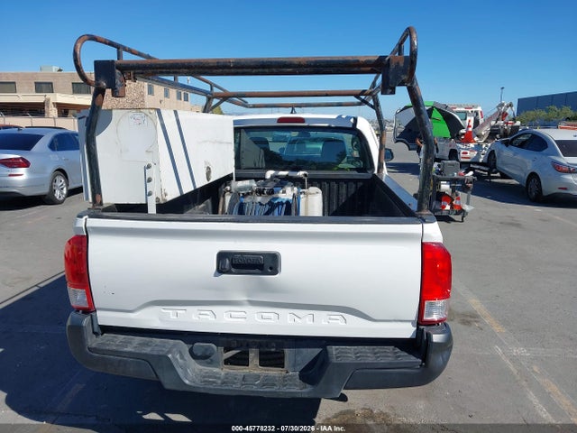 5TFRX5GN4HX077328 Toyota Tacoma Sr