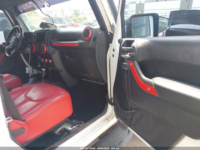 Продажа на аукционе авто 2015 Jeep Wrangler Unlimited Sport, vin: 1C4BJWDG4FL545772, номер лота: 45778245