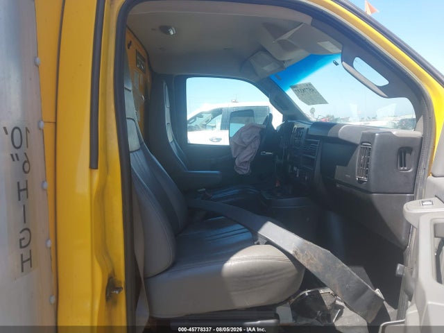 1GD37TCG7H1902794 GMC Savana Cutaway Work Van