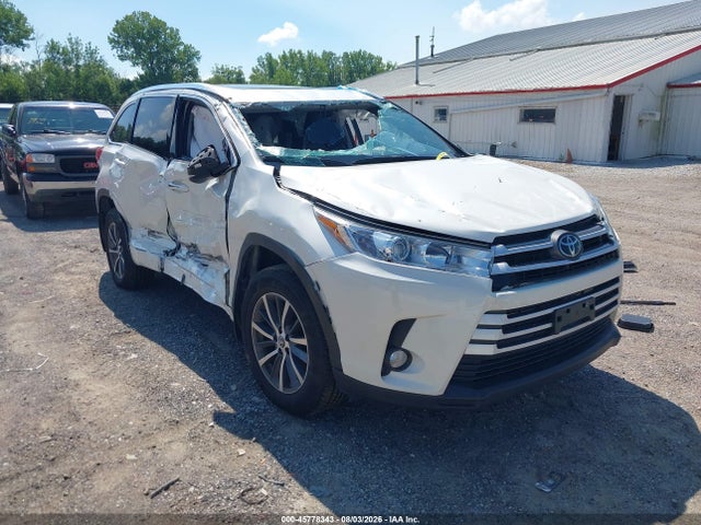 Aukcja sprzedaży 2018 Toyota Highlander Xle, vin: 5TDJZRFH0JS556707, numer aukcji: 45778343