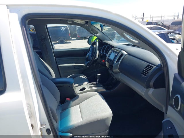 3TMMU4FN2FM078236 Toyota Tacoma Base V6