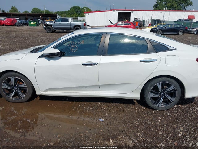 Продажа на аукционе авто 2017 Honda Civic Touring, vin: 2HGFC1F96HH639182, номер лота: 45778408