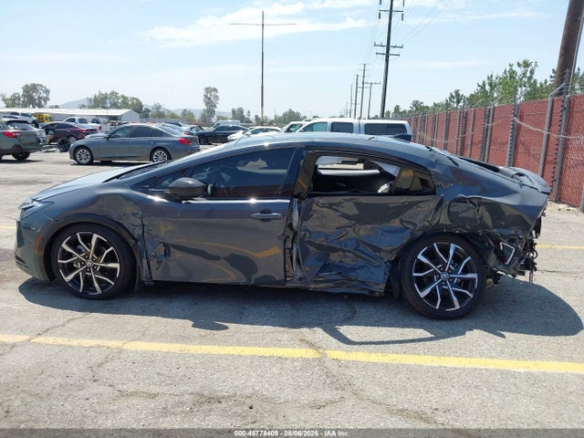 Продажа на аукционе авто 2026 Toyota Prius Plug-in Hybrid Xse, vin: JTDACACU1T3060792, номер лота: 45778409