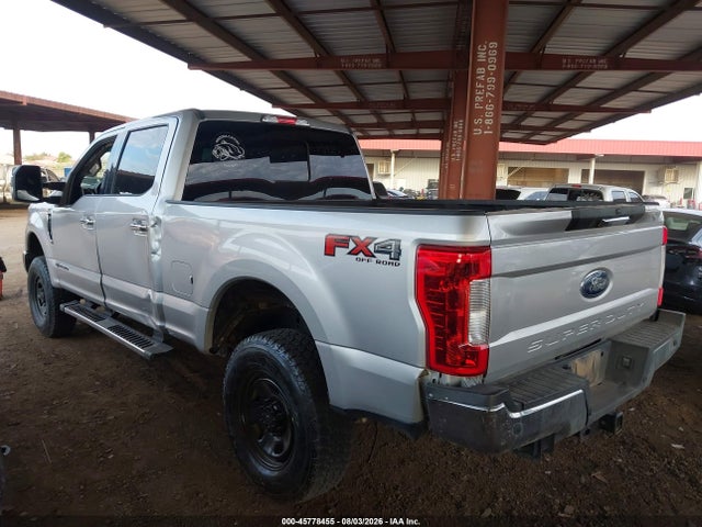 1FT7W2BT2HEE45502 Ford F-250 Lariat