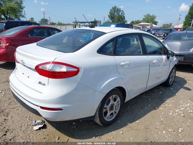 2016 Ford Fiesta Se მანქანა იყიდება აუქციონზე, vin: 3FADP4BJ7GM201921, აუქციონის ნომერი: 45778494