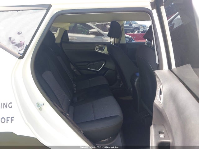 KNDJ23AU8L7094898 KIA Soul X-line