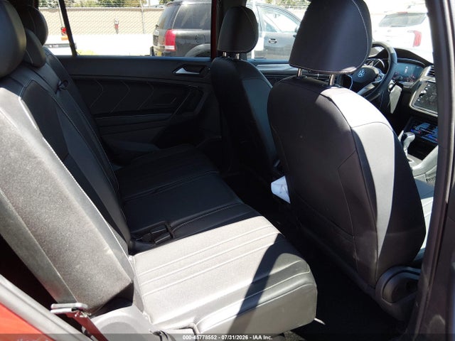 3VVCB7AX9RM227307 Volkswagen Tiguan 2.0t Se R-line Black