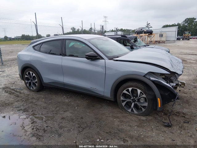 Ford Mustang Mach-e Select 2025 3FMTK1R44SMA15826 Image 13