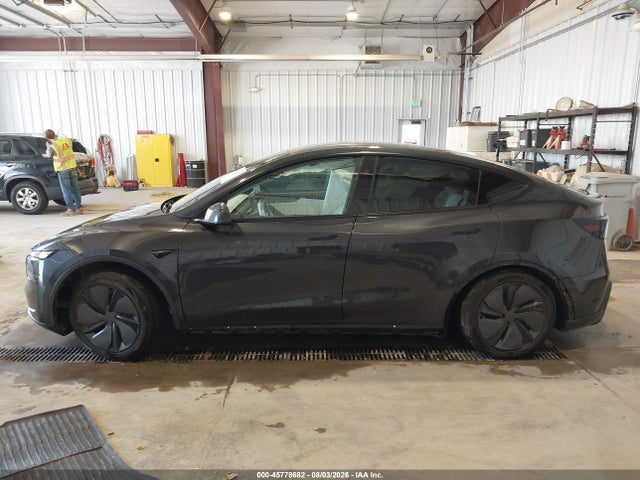 Tesla Model Y 2026 7SAYGDEE8TF416414 Image 14