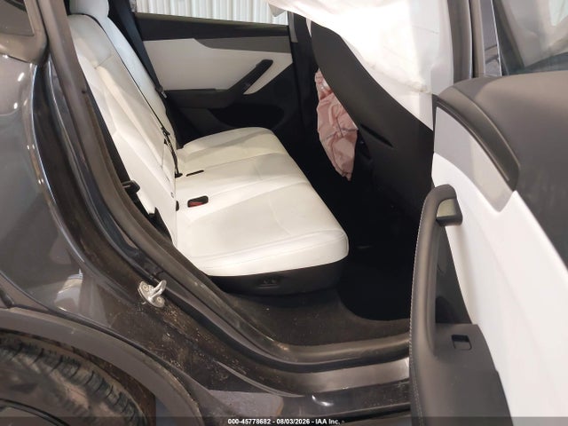 Tesla Model Y 2026 7SAYGDEE8TF416414 Image 8
