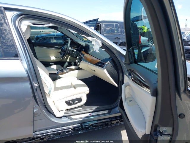 WBAJE5C56KWW26563 BMW 540I