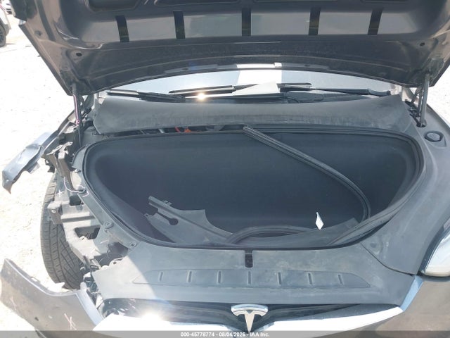 2020 Tesla Model X Long Range Dual Motor All-wheel Drive/long Range Plus Dual Motor All-wheel Drive მანქანა იყიდება აუქციონზე, vin: 5YJXCBE27LF239014, აუქციონის ნომერი: 45778774