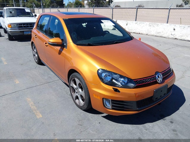 2010 Volkswagen Gti 4-door მანქანა იყიდება აუქციონზე, vin: WVWGV7AJ7AW313724, აუქციონის ნომერი: 45778779