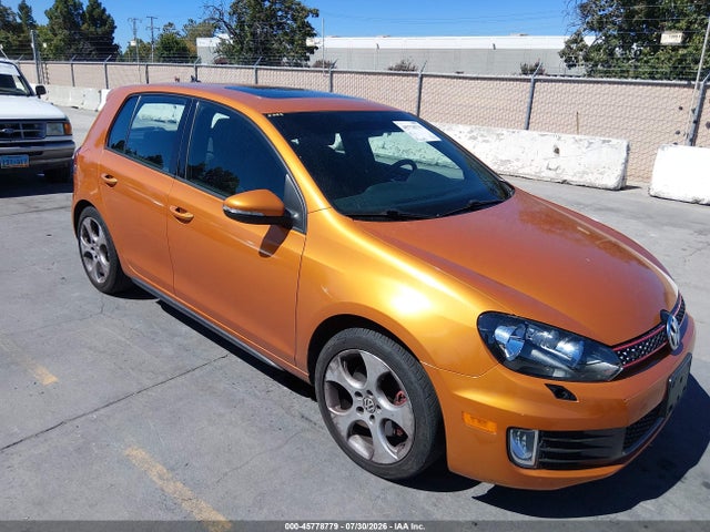 2010 Volkswagen Gti 4-door მანქანა იყიდება აუქციონზე, vin: WVWGV7AJ7AW313724, აუქციონის ნომერი: 45778779