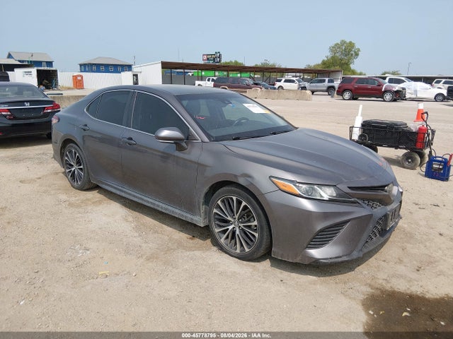 2018 Toyota Camry Se მანქანა იყიდება აუქციონზე, vin: 4T1B11HK1JU556986, აუქციონის ნომერი: 45778795