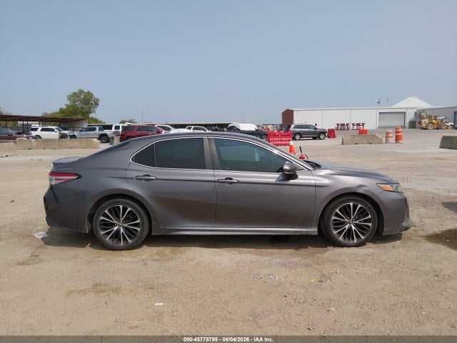 2018 Toyota Camry Se მანქანა იყიდება აუქციონზე, vin: 4T1B11HK1JU556986, აუქციონის ნომერი: 45778795