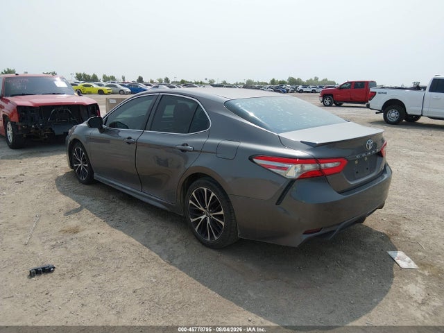 2018 Toyota Camry Se მანქანა იყიდება აუქციონზე, vin: 4T1B11HK1JU556986, აუქციონის ნომერი: 45778795