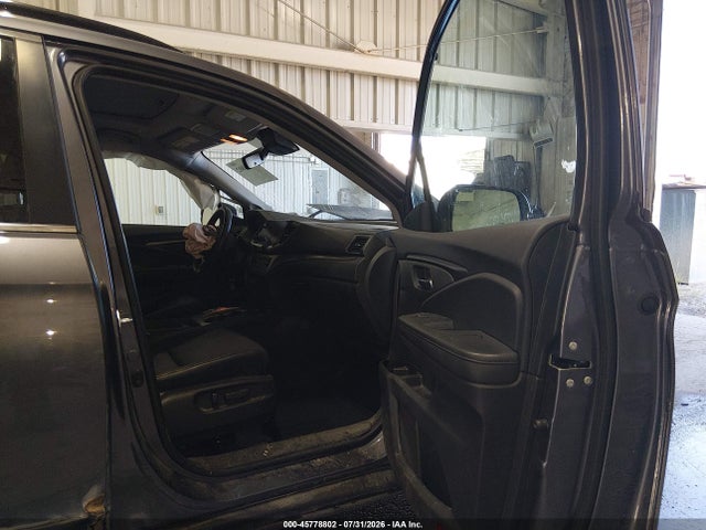 Auction sale of the 2022 Honda Pilot Awd Special Edition, vin: 5FNYF6H28NB068999, lot number: 45778802