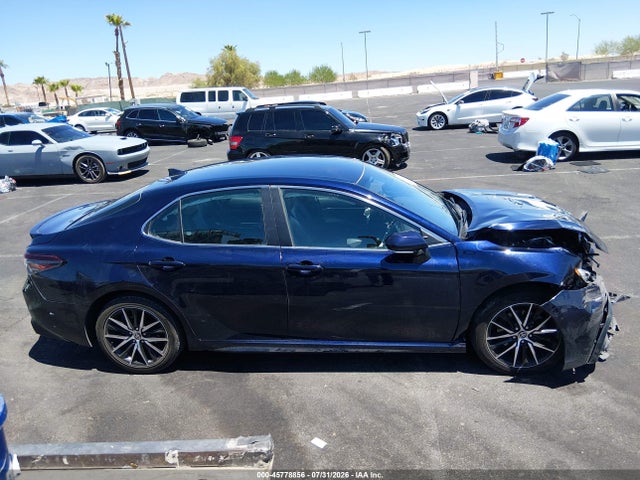 45778856 :رقم المزاد ، 4T1G11AK4NU658577 vin ، 2022 Toyota Camry Se مزاد بيع