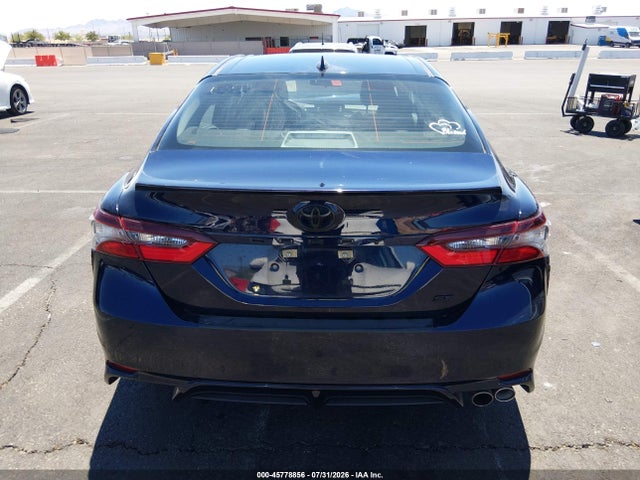 45778856 :رقم المزاد ، 4T1G11AK4NU658577 vin ، 2022 Toyota Camry Se مزاد بيع
