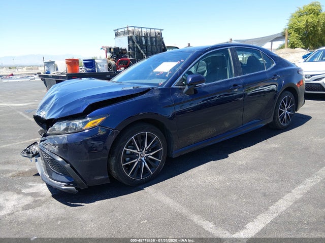 45778856 :رقم المزاد ، 4T1G11AK4NU658577 vin ، 2022 Toyota Camry Se مزاد بيع