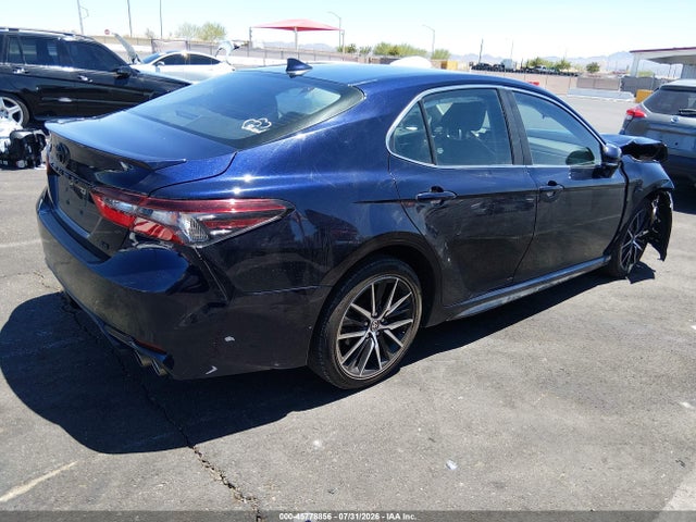 45778856 :رقم المزاد ، 4T1G11AK4NU658577 vin ، 2022 Toyota Camry Se مزاد بيع