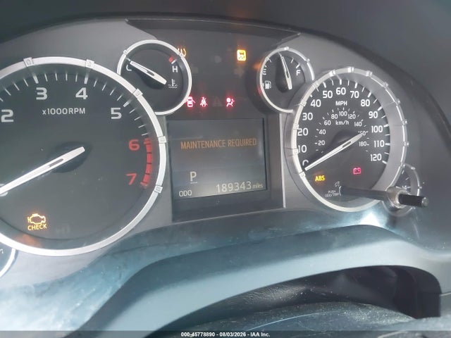 5TFDY5F15EX324308 Toyota Tundra Sr5 5.7l V8