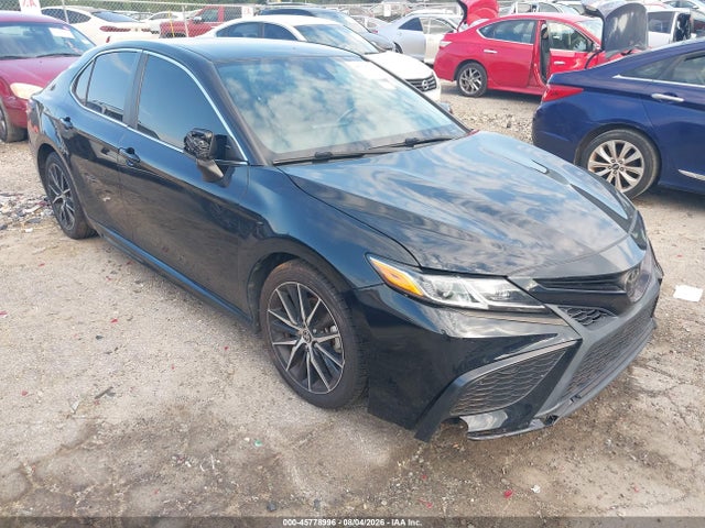 45778996 :رقم المزاد ، 4T1G11AK8MU432864 vin ، 2021 Toyota Camry Se مزاد بيع