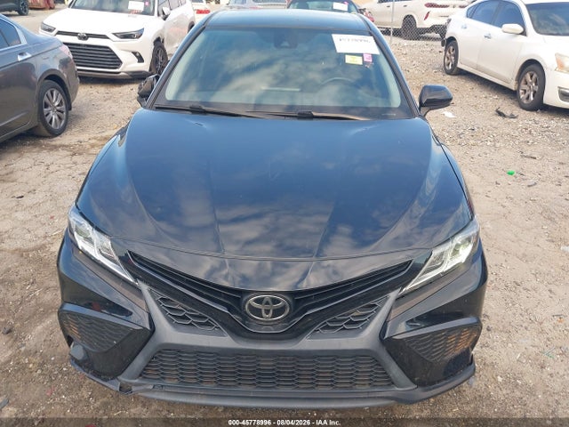 45778996 :رقم المزاد ، 4T1G11AK8MU432864 vin ، 2021 Toyota Camry Se مزاد بيع