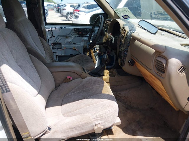 45779002 :رقم المزاد ، 1GKDT13W1X2534562 vin ، 1999 Gmc Jimmy Sle مزاد بيع