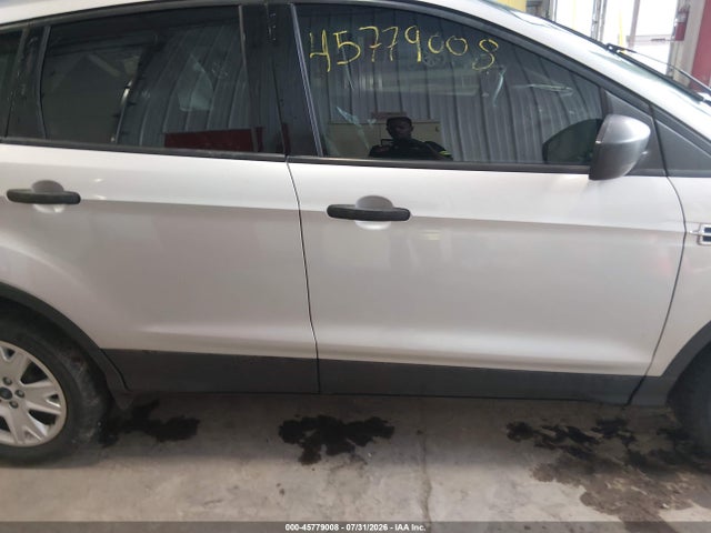 45779008 :رقم المزاد ، 1FMCU0F7XEUA29913 vin ، 2014 Ford Escape S مزاد بيع
