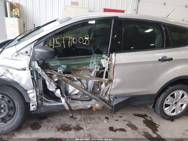 45779008 :رقم المزاد ، 1FMCU0F7XEUA29913 vin ، 2014 Ford Escape S مزاد بيع