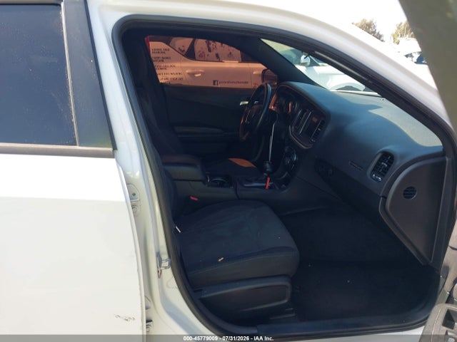 2C3CDXBG1JH272952 Dodge Charger Sxt Rwd