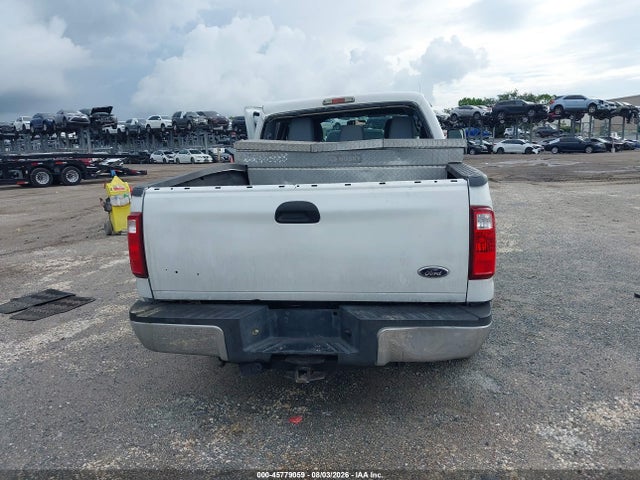 45779059 :رقم المزاد ، 1FT7W2B66FEC70209 vin ، 2015 Ford F-250 Xl مزاد بيع