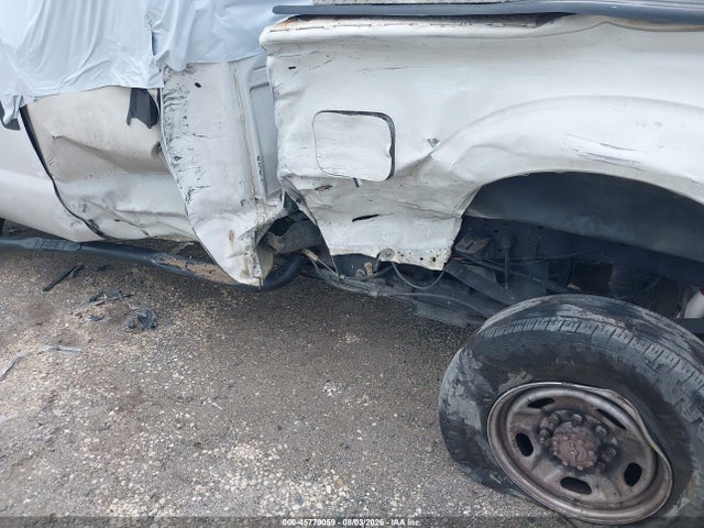 45779059 :رقم المزاد ، 1FT7W2B66FEC70209 vin ، 2015 Ford F-250 Xl مزاد بيع