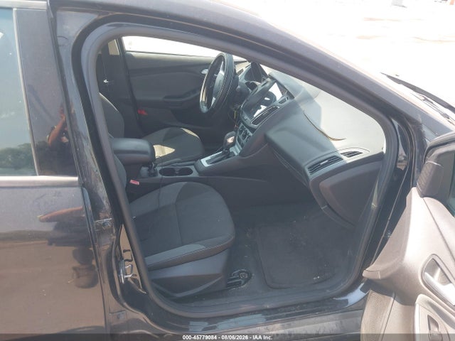 45779084 :رقم المزاد ، 1FADP3F22DL351302 vin ، 2013 Ford Focus Se مزاد بيع
