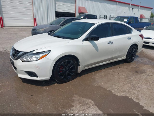 Nissan Altima 2.5 Sr 2017 1N4AL3AP8HN335701 Image 2