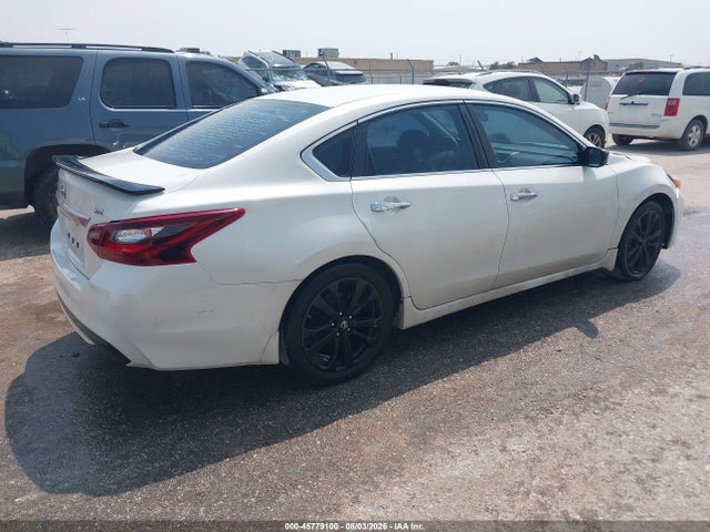 Nissan Altima 2.5 Sr 2017 1N4AL3AP8HN335701 Image 4
