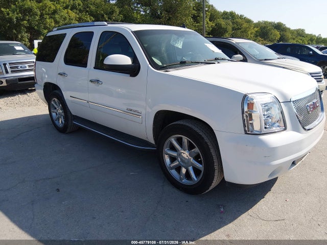 45779108 :رقم المزاد ، 1GKS1EEF7BR216401 vin ، 2011 Gmc Yukon Denali مزاد بيع