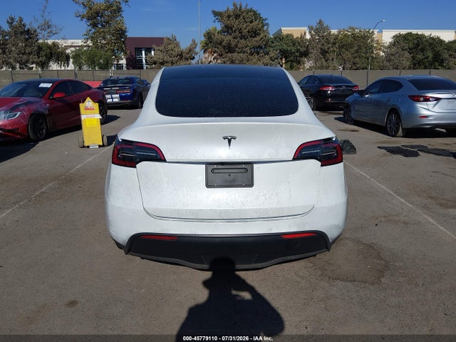 Tesla Model Y 2024 7SAYGDEDXRF112873 Image 19