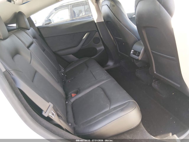 Tesla Model Y 2024 7SAYGDEDXRF112873 Image 8