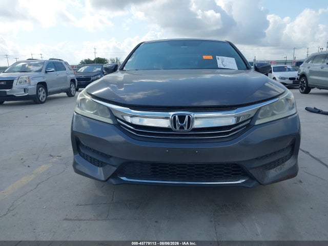 Aukcja sprzedaży 2017 Honda Accord Lx, vin: 1HGCR2F33HA257015, numer aukcji: 45779113