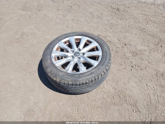 4T1B11HK9JU099828 Toyota CAMRY LE