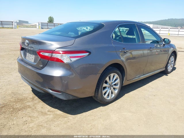 4T1B11HK9JU099828 Toyota CAMRY LE